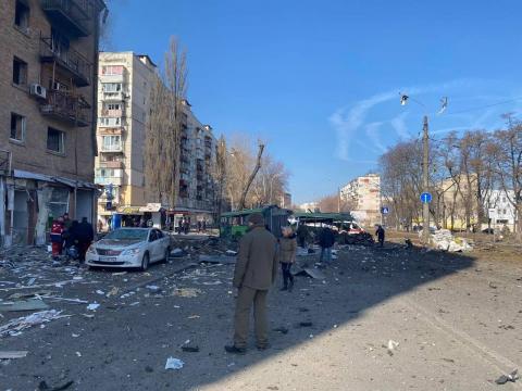In Kyiv, the wreckage of a rocket fell on the road in Kurenivka. One person was killed and six were injured
