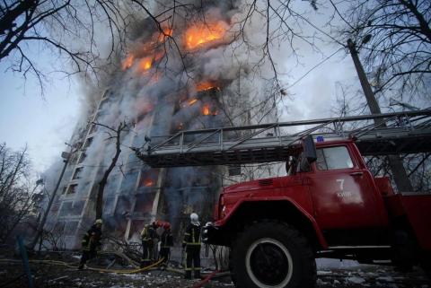 In the Svyatoshinsky district of Kyiv, residential multi-storey buildings came under shelling, there are victims