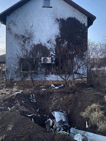 In Kyiv, the remains of the rocket hit a private house