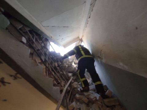 Kyiv. Morning. Consequences of a missile hitting a residential building in the Shevchenkivskyi district