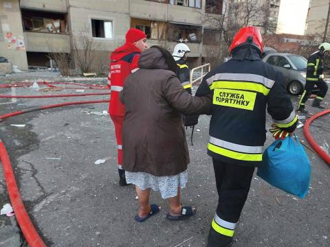 In Kiev, due to the fall of the remains of a downed missile, destruction and fire broke out in a high-rise building