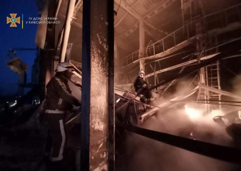 Kyiv region: the fire in the production and storage premises caused by the shelling was eliminated