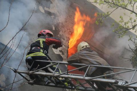 Kharkiv: rescuers eliminate the consequences of enemy shelling