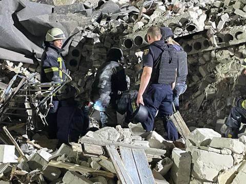 At least three dozen people are under the rubble of the 5-story building in Chasovoy Yar