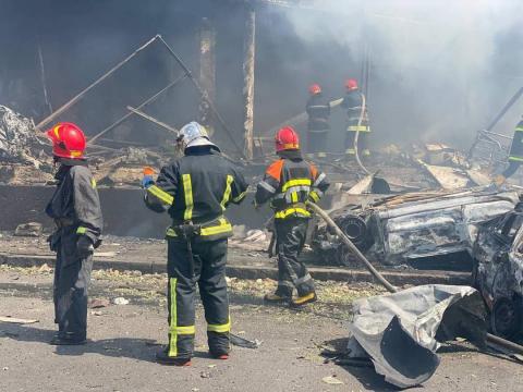 Rocket attack in Vinnytsia. Previously, 3 rushist rockets were aimed at a building with office premises