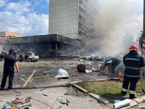 Rocket attack in Vinnytsia. Previously, 3 rushist rockets were aimed at a building with office premises