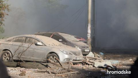 As a result of an attack by kamikaze drones, an explosion occurred in a residential building in the Shevchenko district of the capital.
