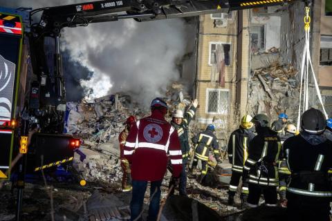 Odesa. The liquidation of the consequences of an enemy attack on a residential building is ongoing.
