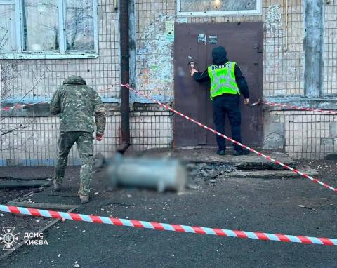 Massive missile attack on Kyiv: at least 10 injured.
