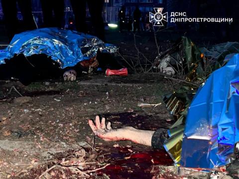 Kryvyi Rih. About an hour ago, the russians killed 12 people, including 3 children; more than fifty others were injured.