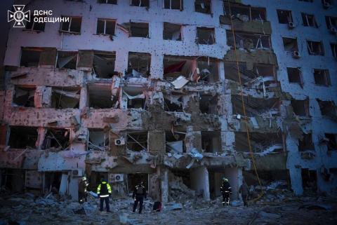 russian attack on Odesa kills 8, injures 16