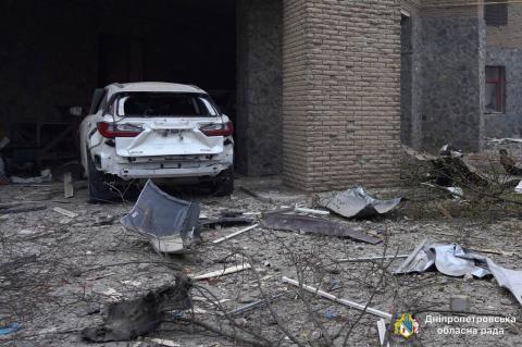 russian overnight attack on Dnipro kills 2, injures 27