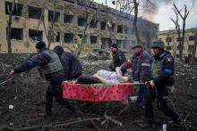 Russian invaders deliberately bomb a children's hospital in Mariupol