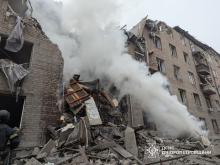 russian Missile Strike Hits Kryvyi Rih, Damaging Residential Building and Leaving Several Injured
