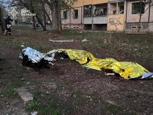 Kryvyi Rih. About an hour ago, the russians killed 12 people, including 3 children; more than fifty others were injured.