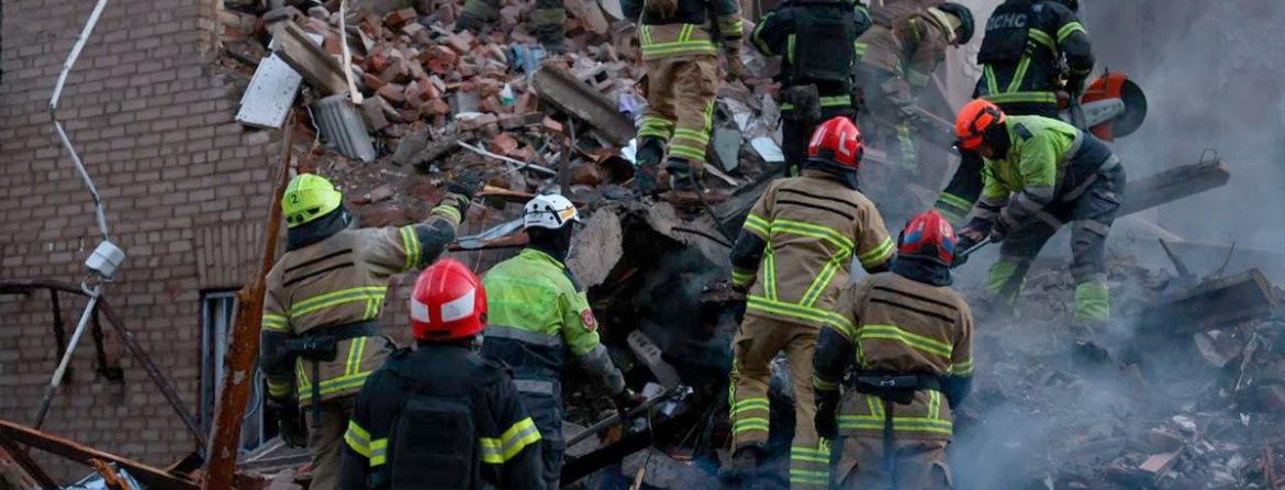 Russia Strikes Dnipro Overnight, Killing at Least 5 and Injuring Dozens